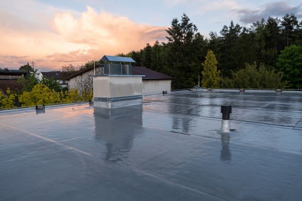 Professional Rubber Roof Power Washing